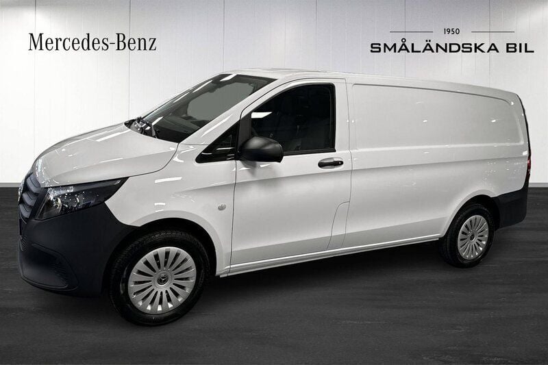 Vit Ny 2024 Mercedes Vito Minibuss | 686 250 kr - Bild 1/4