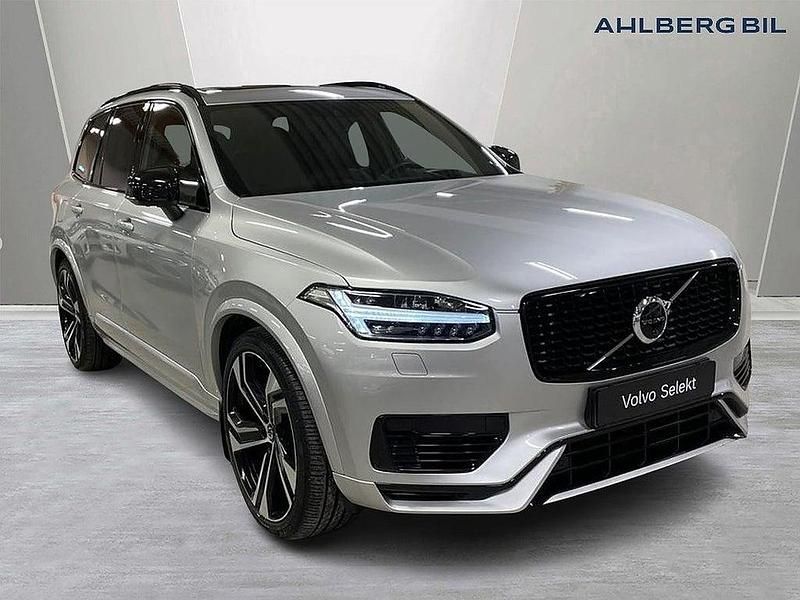 Silver Begagnad 2022 Volvo XC90 Pro SUV | 629 500 kr (Marknadspris) - Bild 1/3