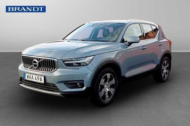Grå Begagnad 2019 Volvo XC40 Inscription SUV | 299 900 kr (Lite dyr) - Bild 1/4