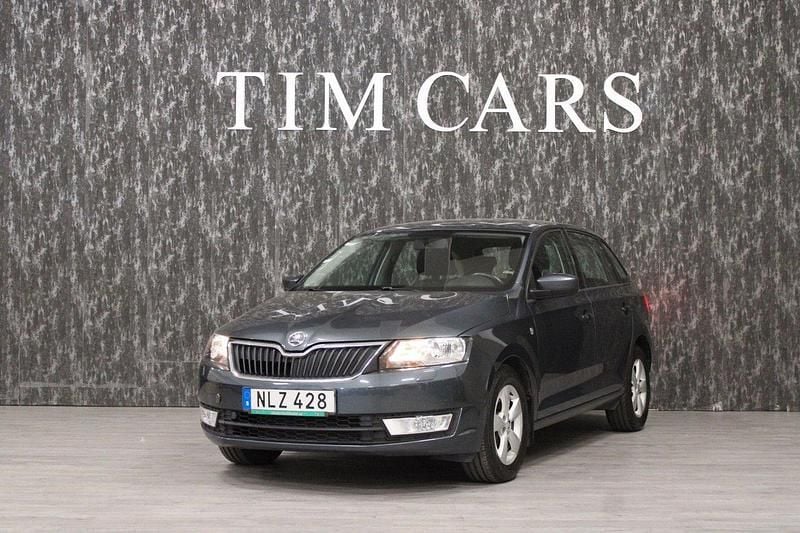 Grå Begagnad 2014 Skoda Rapid Halvkombi | 79 999 kr (Bra pris) - Bild 1/4