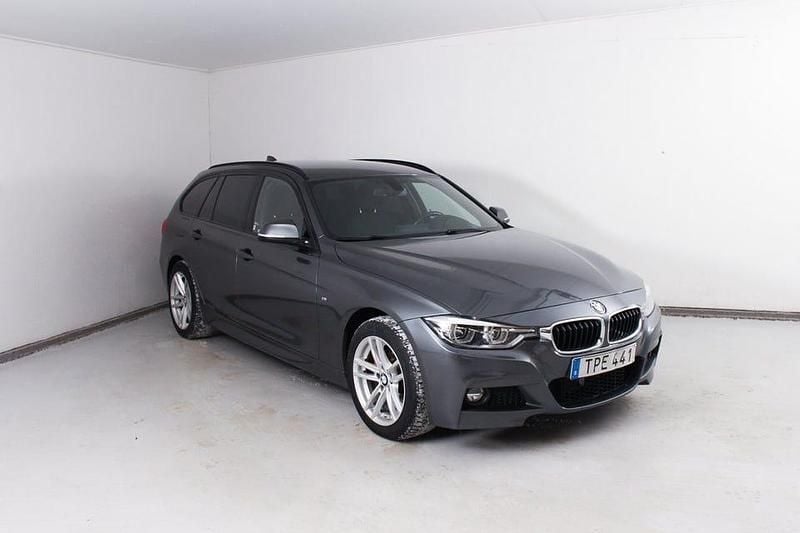 Begagnad BMW 320 M Sport 190 HK (139 kW) 2018 Grå Kombi