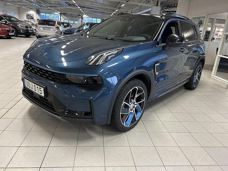 Blå Begagnad 2023 Lynk & Co 01 SUV | 299 000 kr (Marknadspris) - Bild 1/4