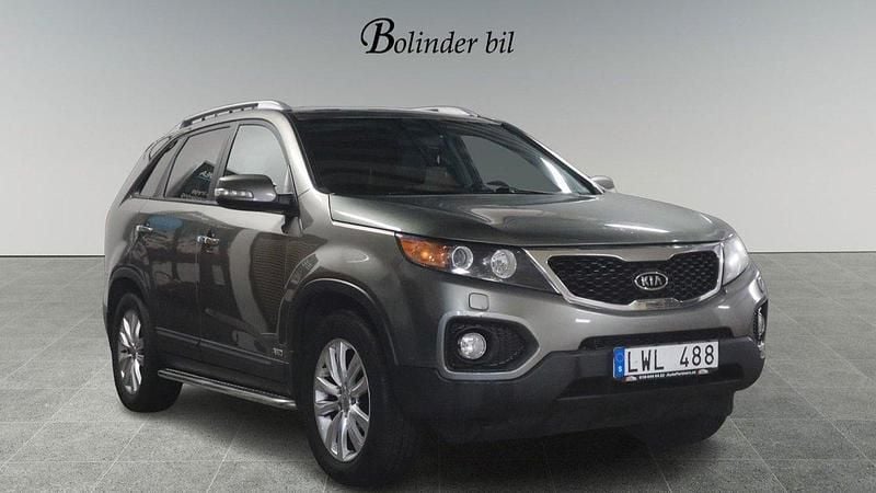 Grå Begagnad 2011 Kia Sorento EX SUV | 99 800 kr (Marknadspris) - Bild 1/4