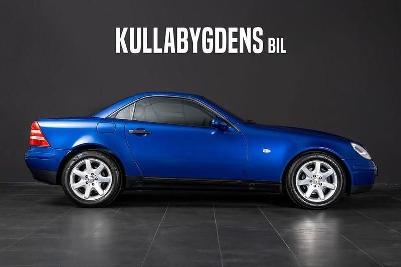 Begagnad Mercedes SLK200 136 HK (100 kW) 1997 Mörkblå Cab