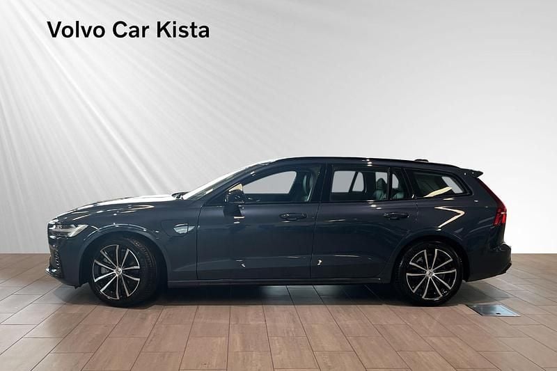 Begagnad Volvo V60 350 HK (257 kW) 2024 Blå Kombi