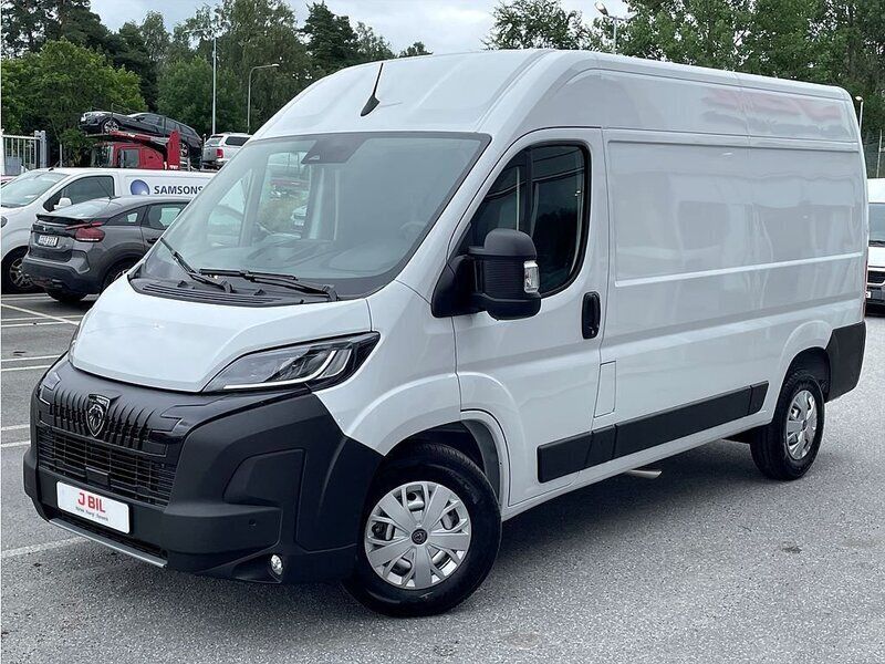 Ny Peugeot Boxer 140 HK (102 kW) 2025 Vit icy Van