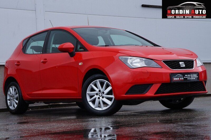 Röd Begagnad 2014 Seat Ibiza Style Halvkombi | 59 900 kr (Marknadspris) - Bild 1/4