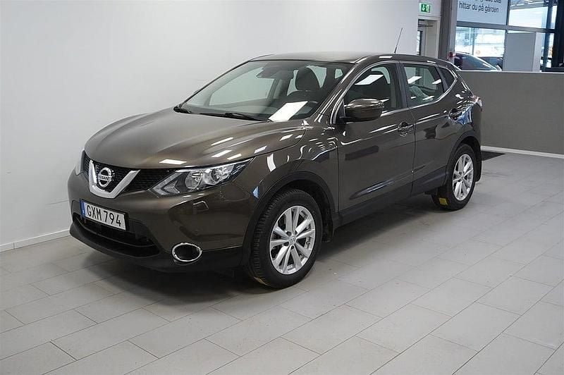 Begagnad Nissan Qashqai 116 HK (85 kW) 2015 Brun SUV