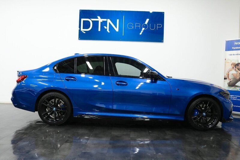 Begagnad 2022 BMW 330e M Sport Sedan | 419 000 kr (Lite dyr) - Bild 1/4