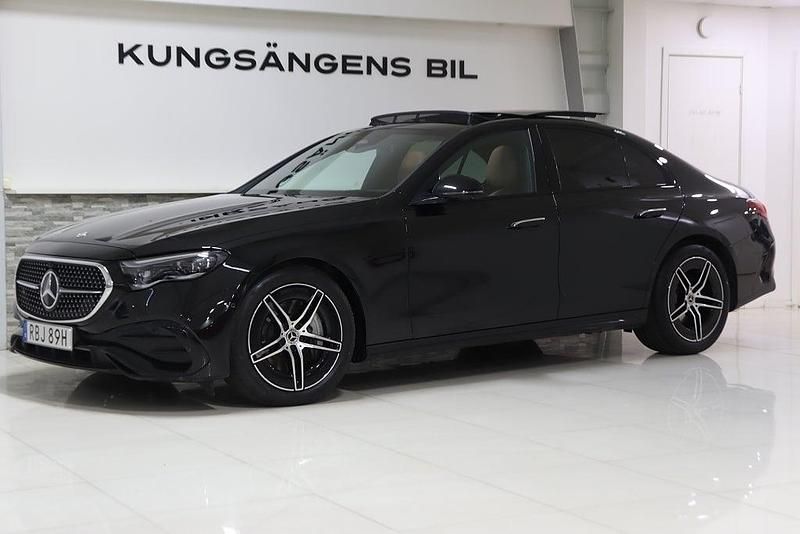 Svart Begagnad 2024 Mercedes E200 AMG Sedan | 799 900 kr - Bild 1/3