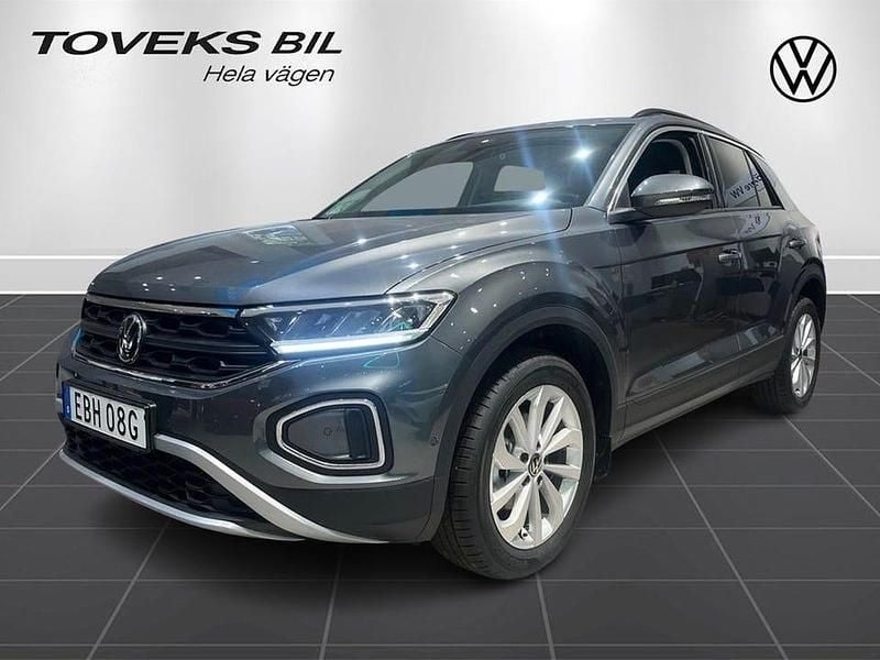 Grå Ny 2025 VW T-Roc SUV | 294 900 kr (Superpris) - Bild 1/4