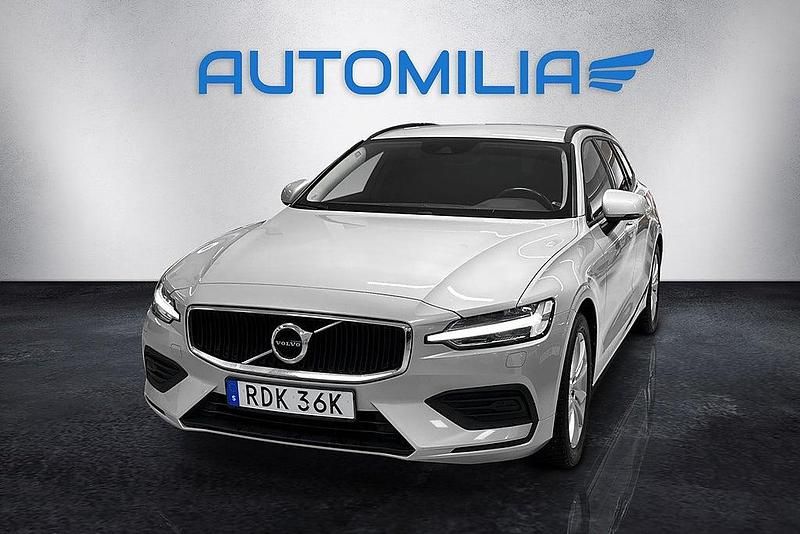 Vit Begagnad 2019 Volvo V60 Momentum Kombi | 214 900 kr (Bra pris) - Bild 1/4