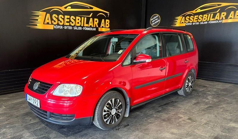 Röd Begagnad 2004 VW Touran Basis Minibuss | 24 900 kr (Lite dyr) - Bild 1/1