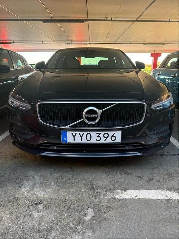 Begagnad 2018 Volvo S90 Momentum Sedan | 220 000 kr (Bra pris) - Bild 1/4
