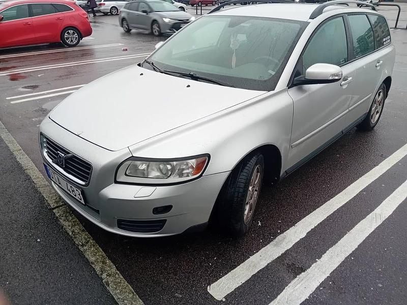 Begagnad 2009 Volvo V50 Kombi | 27 500 kr (Marknadspris) - Bild 1/2