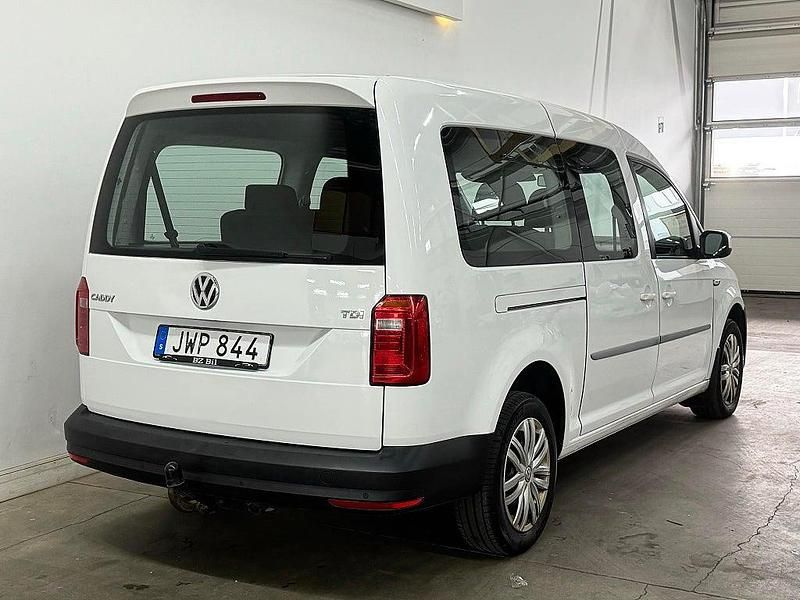 Begagnad VW Caddy Maxi Life Life 102 HK (75 kW) 2017 Vit Minibuss