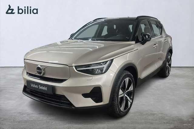 Ljusgrå Begagnad 2022 Volvo XC40 Core SUV | 344 900 kr - Bild 1/3