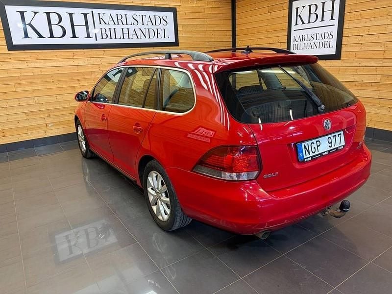Begagnad VW Golf VII 105 HK (77 kW) 2013 Röd Kombi