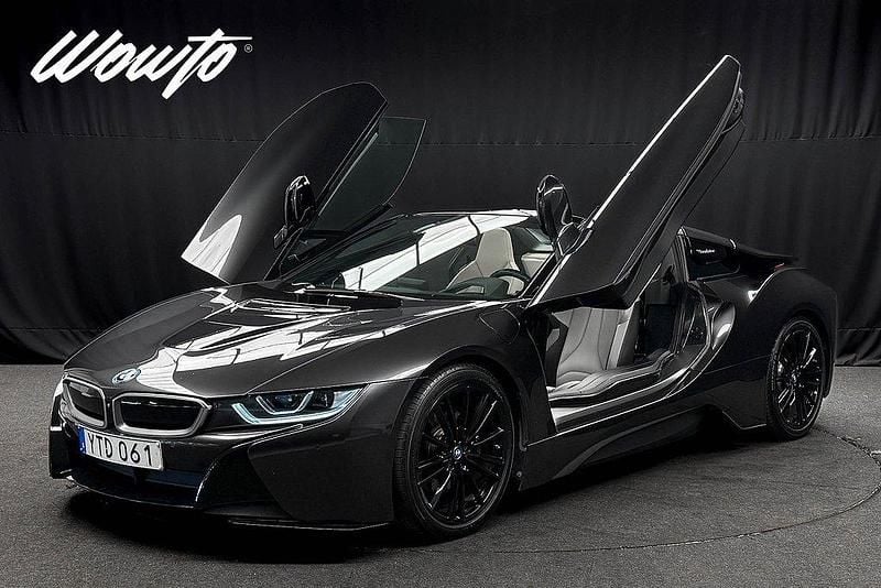 Begagnad BMW i8 Shadowline 374 HK (275 kW) 2018 Grå Sportkupé