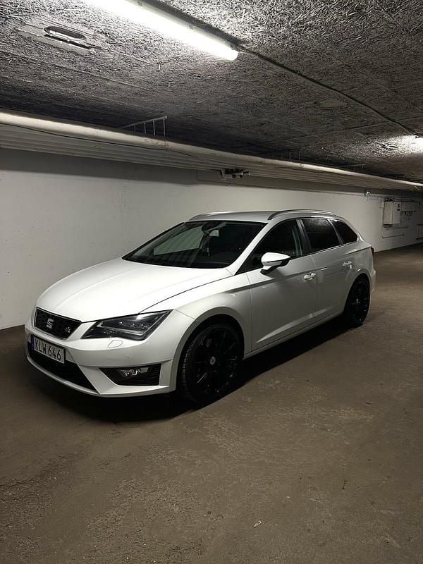 Begagnad Seat Leon ST FR 184 HK (135 kW) 2015 Kombi