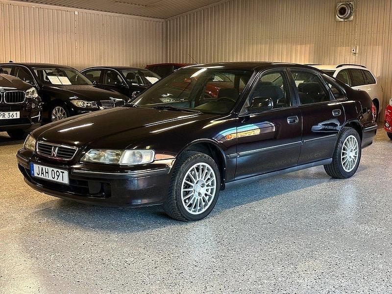Svart Begagnad 2024 Honda Accord LS Sedan | 25 900 kr - Bild 1/4