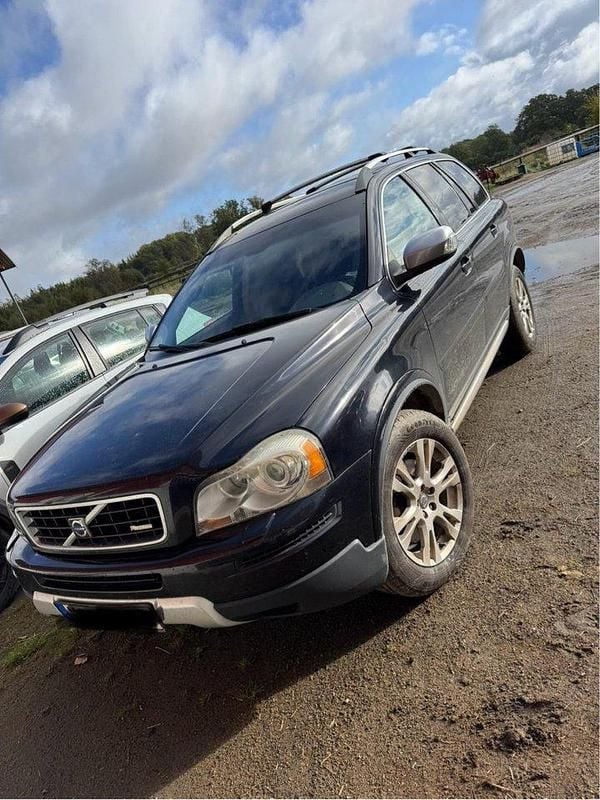 Svart Begagnad 2010 Volvo XC90 R-Design SUV | 85 000 kr (Superpris) - Bild 1/1