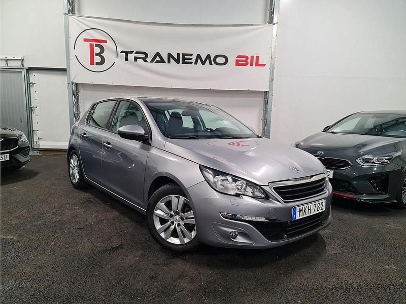 Grå Begagnad 2014 Peugeot 308 Active Halvkombi | 74 900 kr (Marknadspris) - Bild 1/4