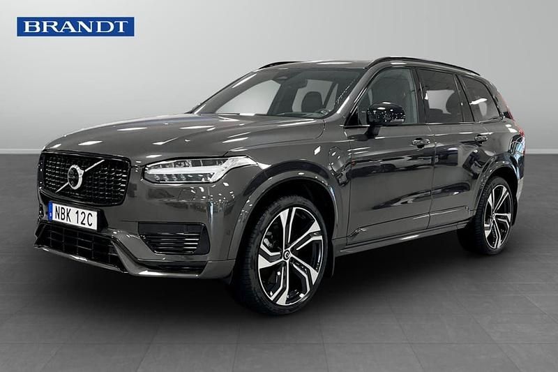 Grå Begagnad 2025 Volvo XC90 Ultra SUV | 789 900 kr (Marknadspris) - Bild 1/4
