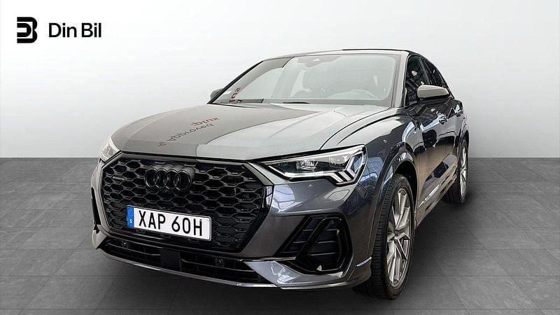 Grå Begagnad 2020 Audi Q3 Sportback S-Line SUV | 399 000 kr (Marknadspris) - Bild 1/4