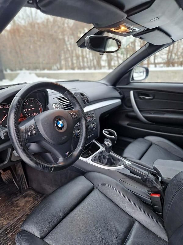 Begagnad BMW 120 M Sport 177 HK (130 kW) 2011 Metallic Halvkombi
