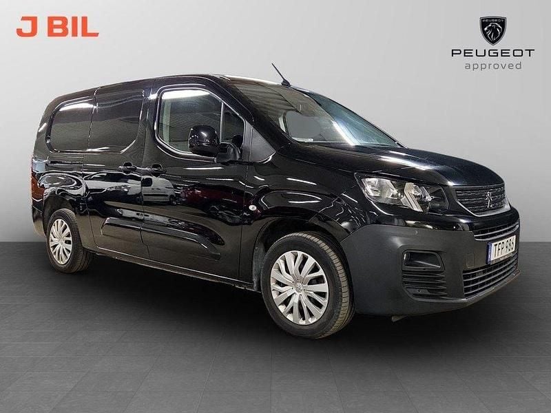 Svart Begagnad 2021 Peugeot Partner Minibuss | 179 900 kr (Marknadspris) - Bild 1/4