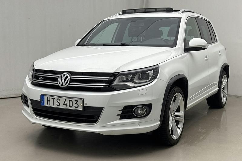 Vit Begagnad 2016 VW Tiguan R SUV | 98 000 kr (Bra pris) - Bild 1/4