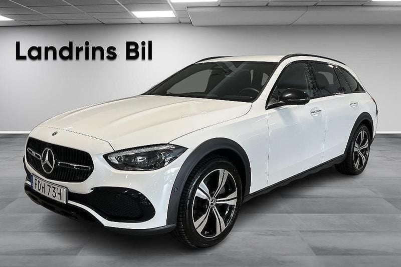 Vit Begagnad 2024 Mercedes C220 Sedan | 519 900 kr (Lite dyr) - Bild 1/4