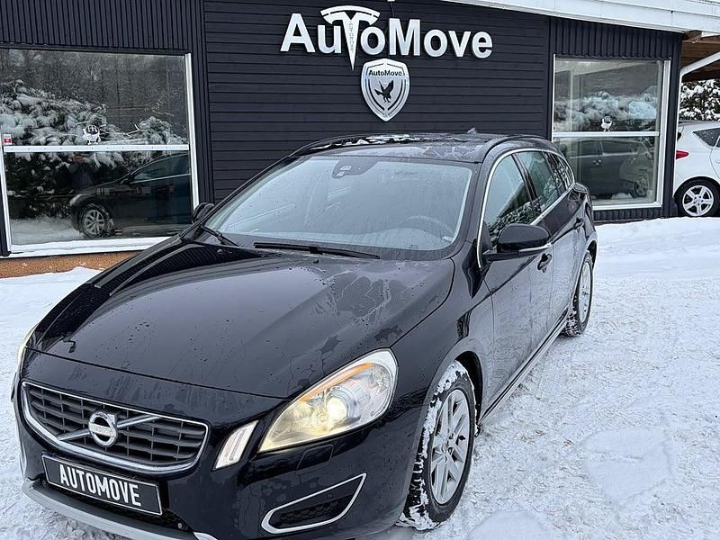 Begagnad Volvo V60 Momentum 116 HK (85 kW) 2012 Svart Kombi