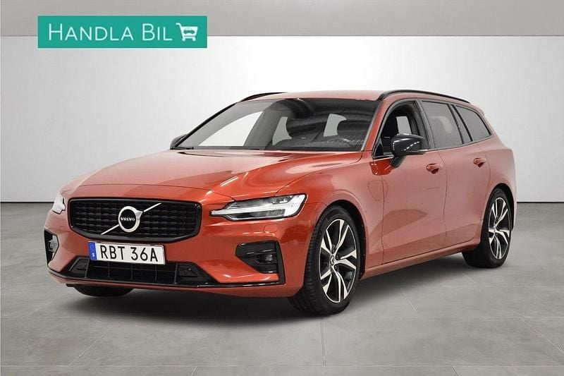Röd Begagnad 2020 Volvo V60 R-Design Kombi | 329 900 kr (Marknadspris) - Bild 1/4