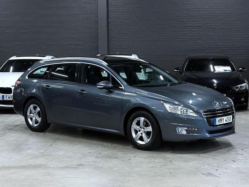 Grå (grå metallic) Begagnad 2014 Peugeot 508 Kombi | 94 900 kr (Marknadspris) - Bild 1/4