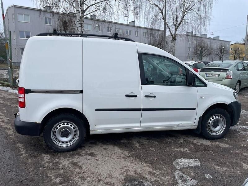 Begagnad VW Caddy 75 HK (55 kW) 2011 Vit Minibuss