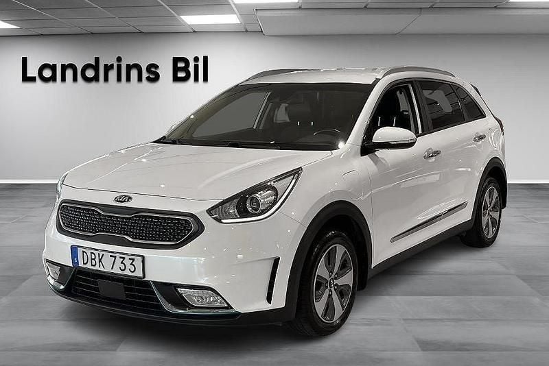 Vit Begagnad 2017 Kia Niro Advance SUV | 194 300 kr (Lite dyr) - Bild 1/4