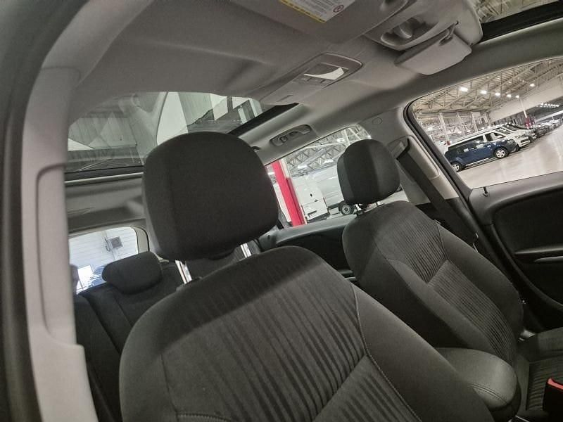 Begagnad Opel Zafira Tourer Enjoy 140 HK (102 kW) 2016 Vit Minibuss