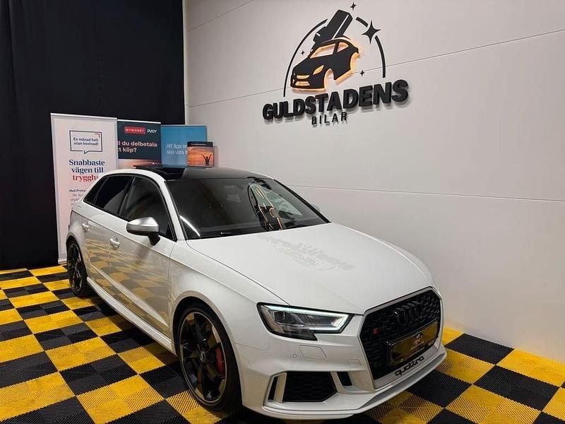 Vit Begagnad 2018 Audi RS3 Sportback Sport Halvkombi | 459 900 kr (Bra pris) - Bild 1/3