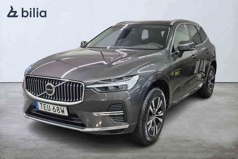 Begagnad Volvo XC60 Core 355 HK (261 kW) 2023 Grå SUV