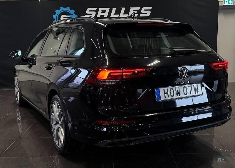 Begagnad VW Golf VIII 116 HK (85 kW) 2021 Svart Kombi