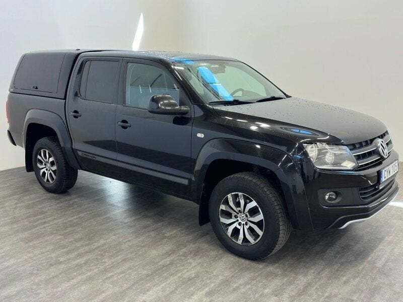 Svart Begagnad 2015 VW Amarok Canyon Pickup | 189 000 kr (Marknadspris) - Bild 1/4