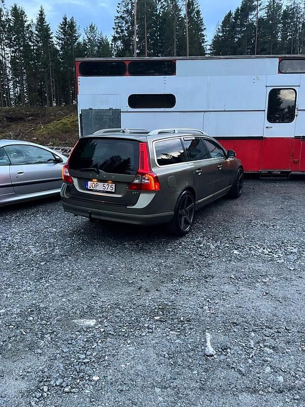 Begagnad Volvo V70 145 HK (106 kW) 2009 Kombi