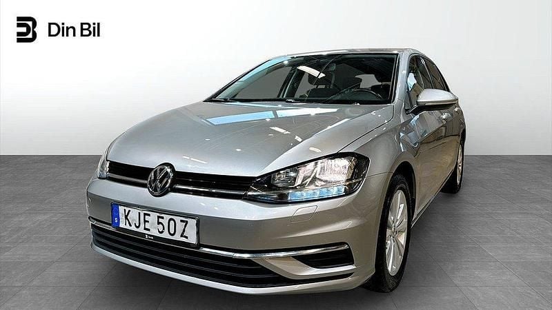 Silver (tungsten silver metallic) Begagnad 2019 VW Golf VII Kombi | 149 900 kr (Marknadspris) - Bild 1/4