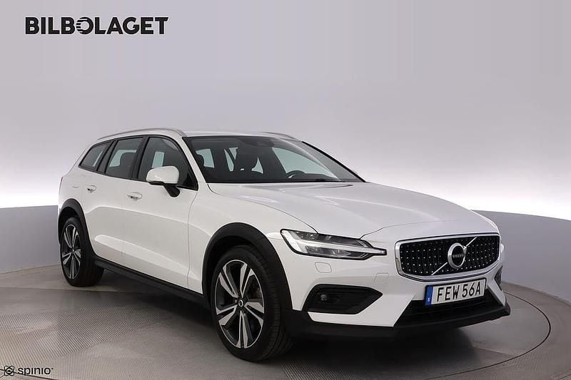 Begagnad 2022 Volvo V60 CC Kombi | 279 800 kr (Bra pris) - Bild 1/4