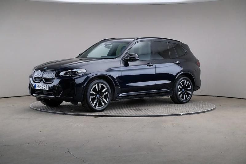 Begagnad BMW iX3 M Sport 210 kW (286 HK) 2022 Svart SUV