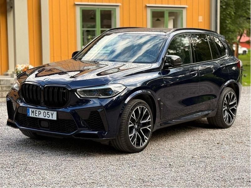 Blå Begagnad 2021 BMW X5 M Competition Edition SUV | 798 900 kr (Superpris) - Bild 1/4