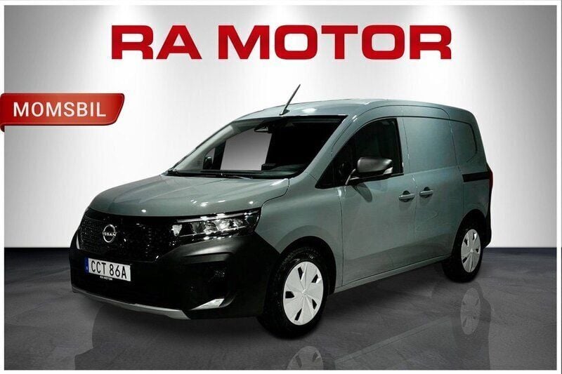Grå Begagnad 2023 Nissan Townstar Tekna Minibuss | 264 900 kr (Superpris) - Bild 1/4
