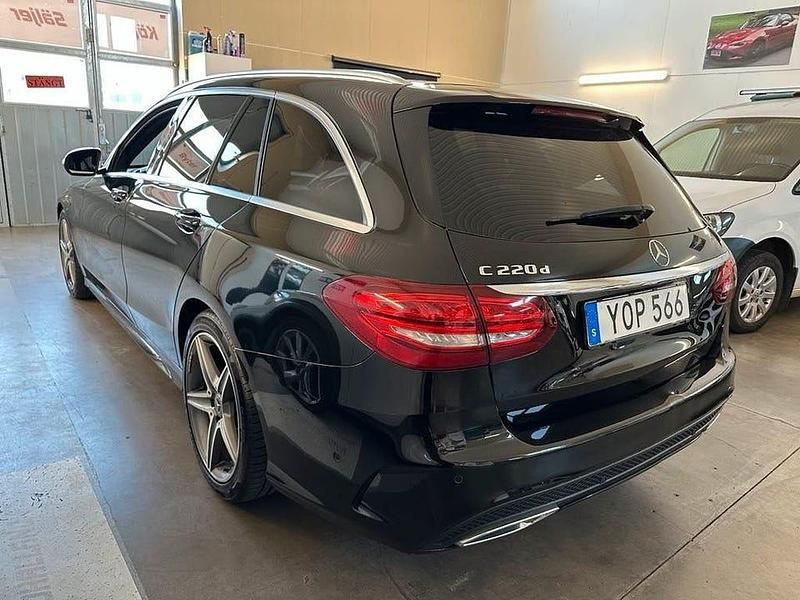 Begagnad Mercedes C220 AMG line 170 HK (125 kW) 2017 Svart Kombi